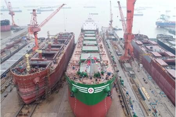 The second 82000DWT bulk carrier launched by Yangzijiang Shipbuilding