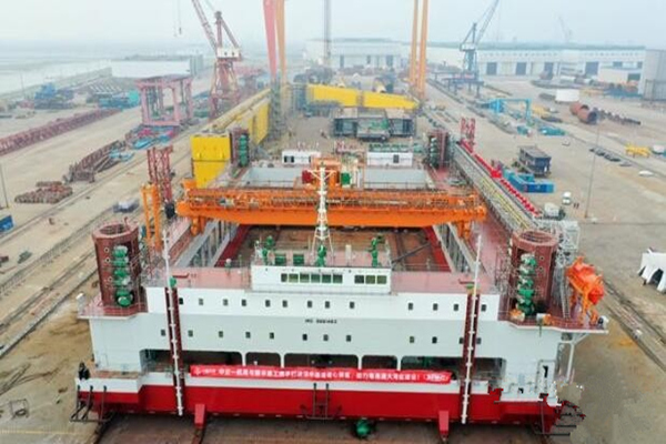 Zhenhua Heavy Industry self-elevation platform type gravel laying leveling ship 